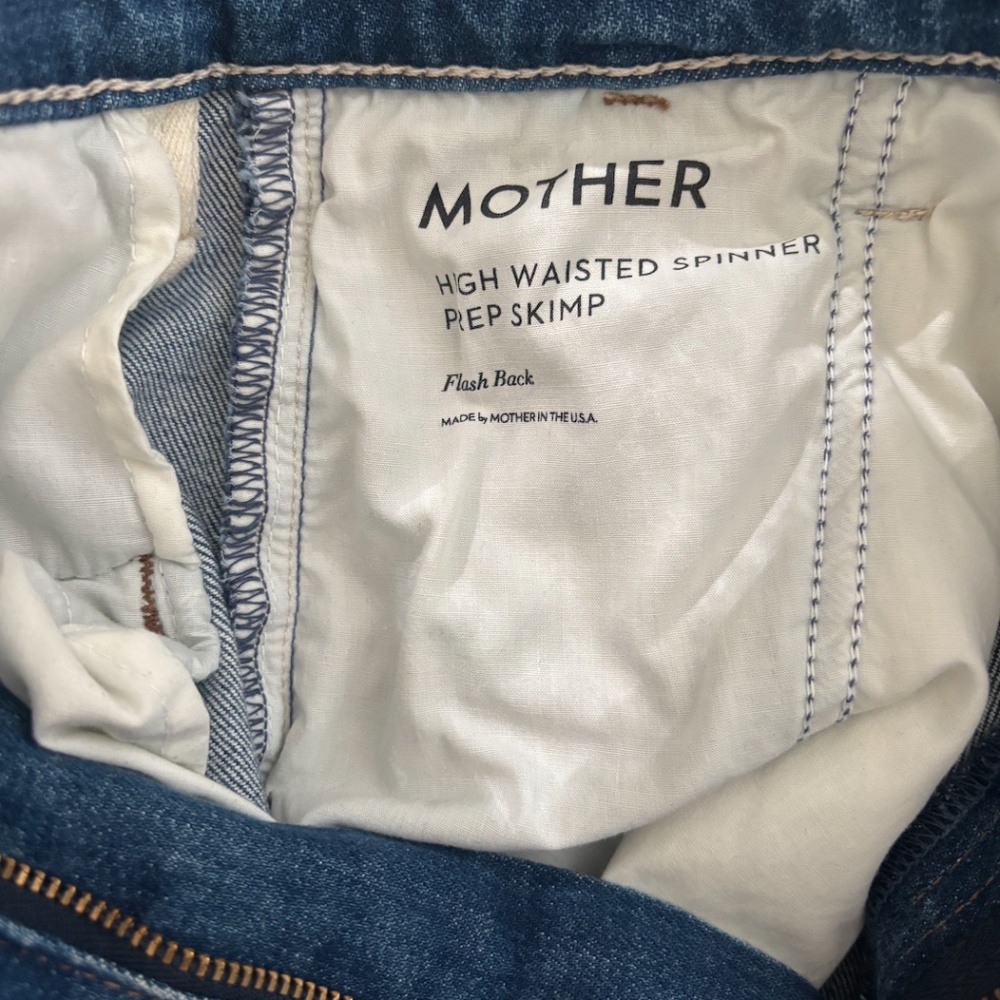 MOTHER High-Rise Wide-Leg Jeans in Washed Blue - Picture 10 of 12
